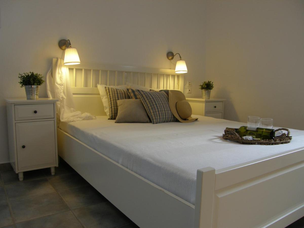 Chez Semiramis The Sun Touch House For 8 Persons 5'Min From The Beach Ramos Bagian luar foto